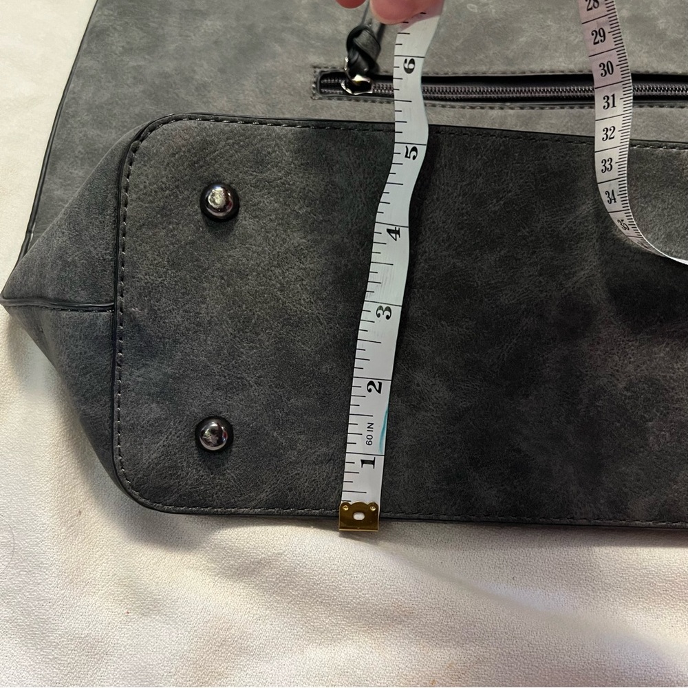 Women’s large hand bag/ tote. With medal X on the straps. - Picture 15 of 15